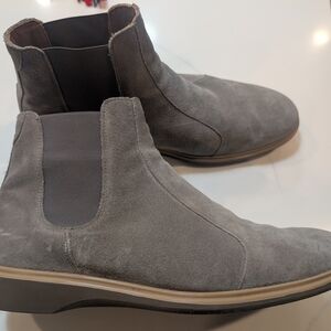 Men's Stylish Gray Suede Boots